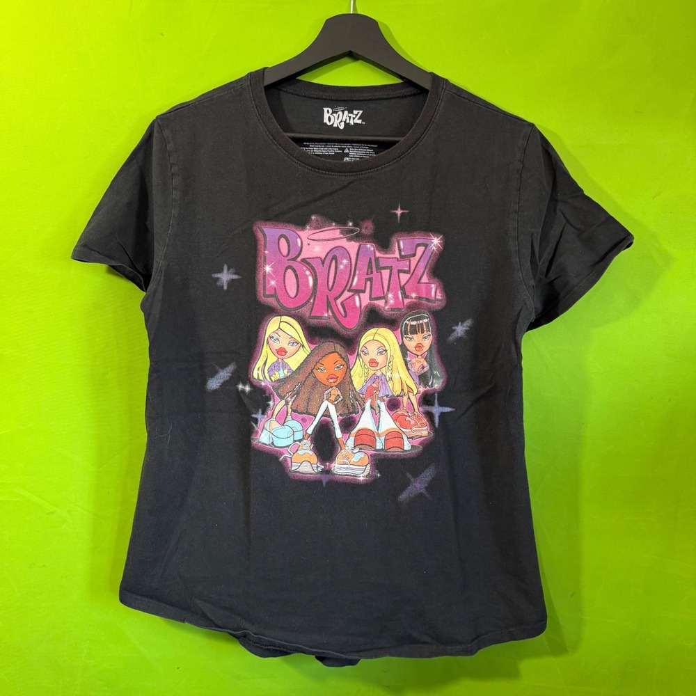 Bratz Graphic T-Shirt Black Y2K Dolls Short Sleeve Cotton XL 15/17 Mad Engine